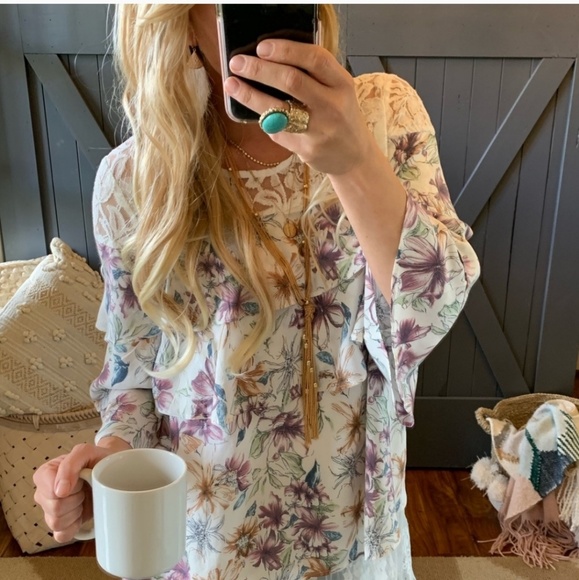Spring Floral Lace Boho Blouse - Picture 4 of 9
